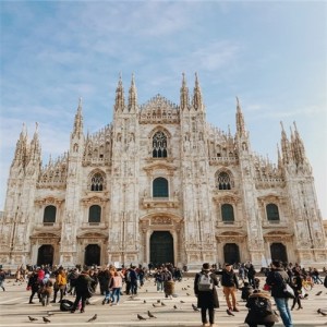 Air Cargo from Hong Kong to Italy